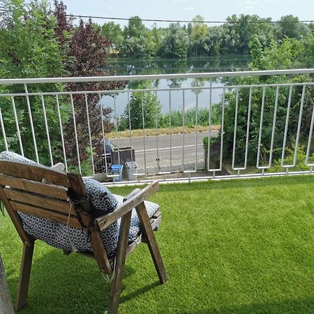 La Rive Du Doubs - 2 Chambres - 5 Pers - 56, Chemin Du Canal Du Rhone Au Rhin Dole Extérieur photo