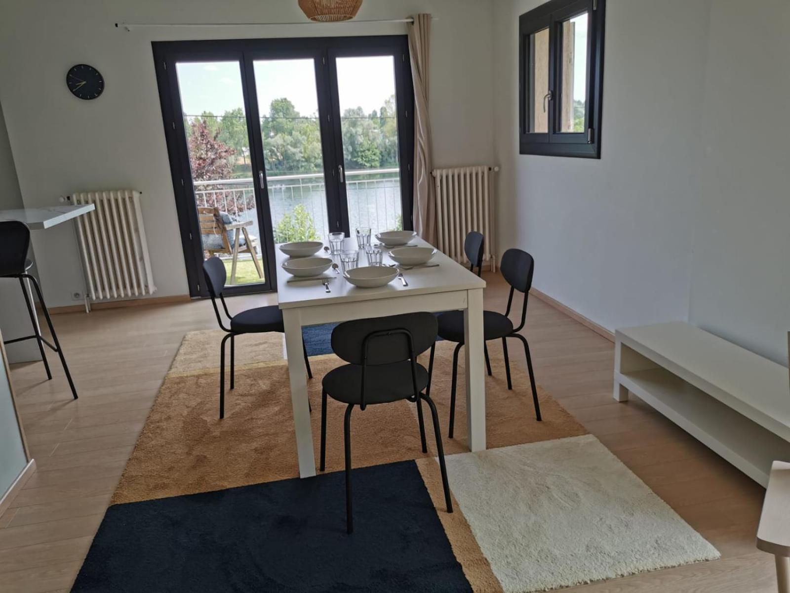 La Rive Du Doubs - 2 Chambres - 5 Pers - 56, Chemin Du Canal Du Rhone Au Rhin Dole Extérieur photo